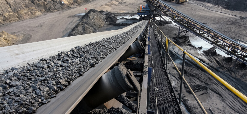 Coal conveyor pada tambang batu bara